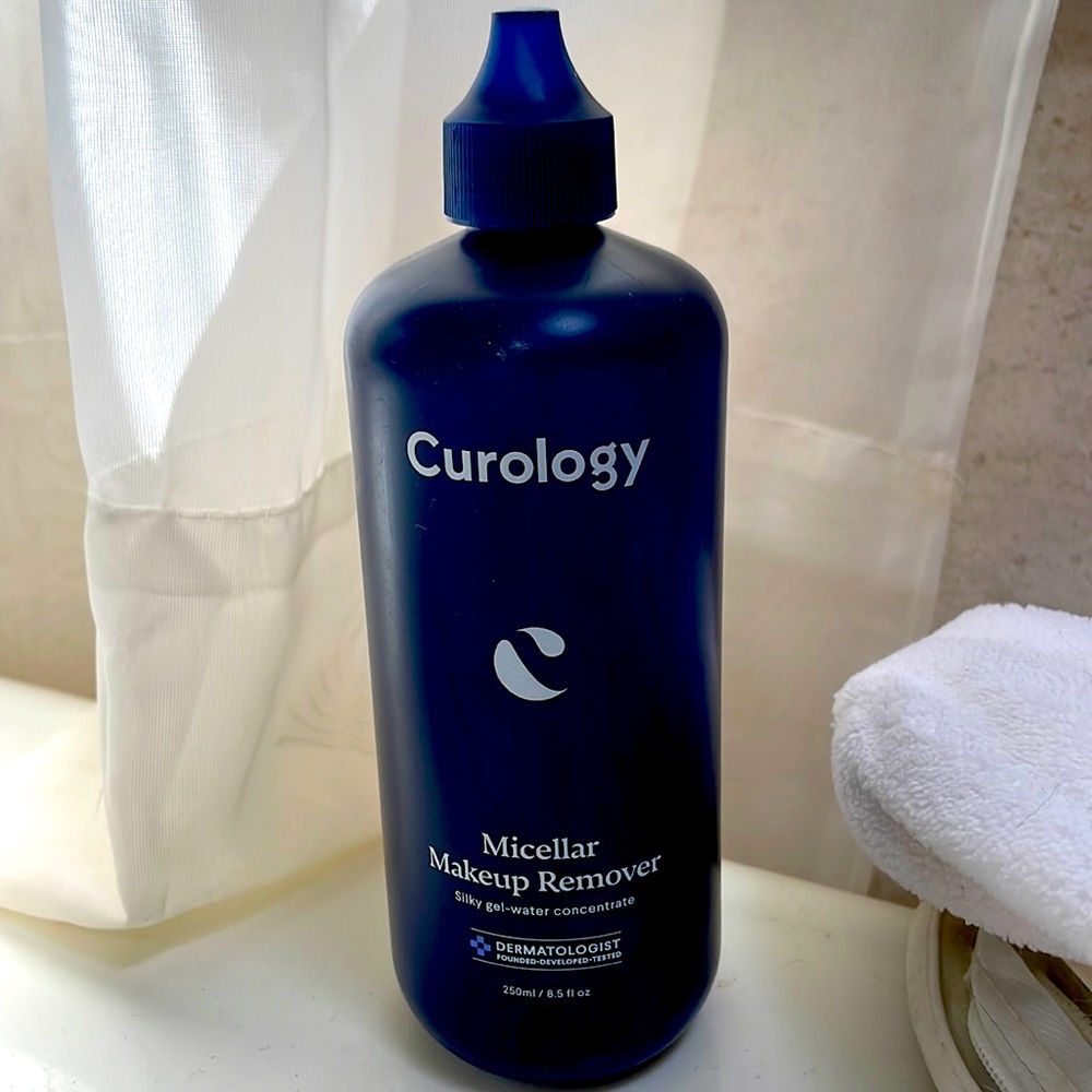 Curology miceller makeup remover Jumbo size